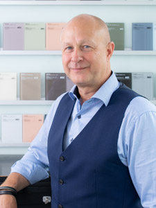Markus Hennes - Geschäftsleitung